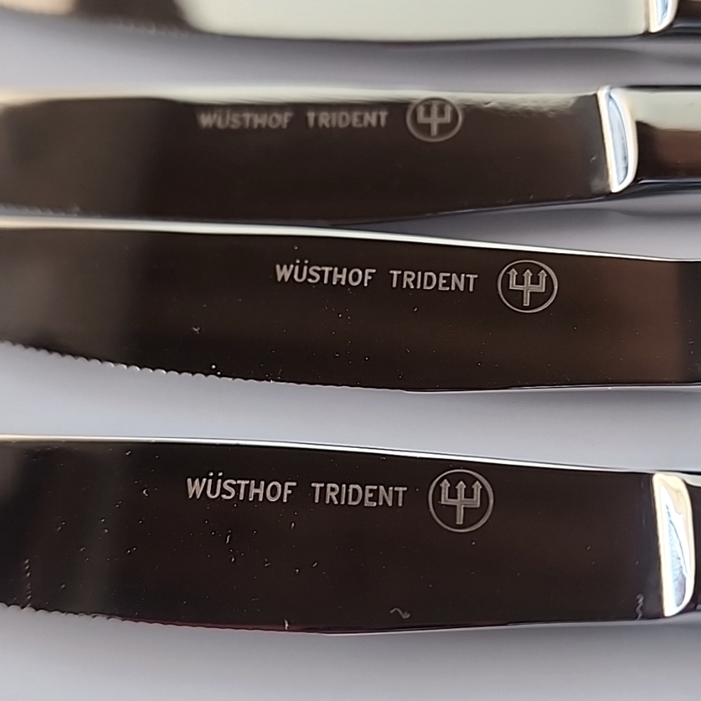 NEW Vintage, Wüsthof 8 Serrated Steak Knives. - Picture 10 of 15